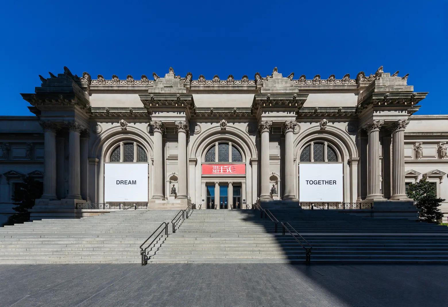 Metropolitan Museum of Art facade